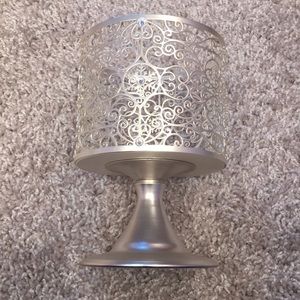 New Bath & Body Works Snowflake Scroll Pedestal